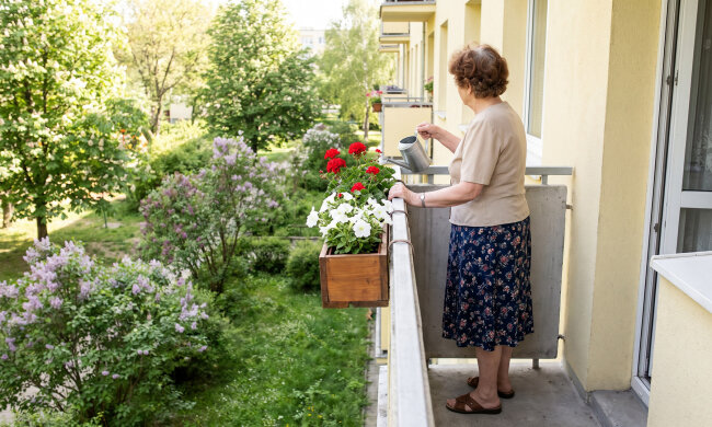 Lekarka rodzinna przy mierzeniu ciśnienia zapytała, czy to prawda, że coraz częściej się gubię, "bo syn dzwonił i bardzo się martwi". Od operacji biodra syn ma moje pełnomocnictwo do ZUS-u. W piątek przywiózł do podpisania jeszcze jedno