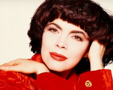 Jak żyje i wygląda 74-letnia Mireille Mathieu, która nie została mamą