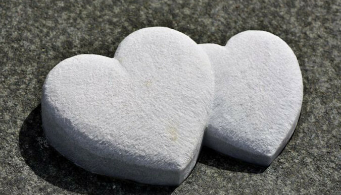 Nieczuli na miłość: 3 znaki zodiaku o sercu z kamienia
