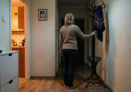 Siostra nie odzywała się do mnie pięć lat. Zadzwoniła w zeszłym tygodniu - ciepło, jakby nic się nie stało. Następnego dnia dowiedziałam się, że potrzebuje poręczenia kredytu