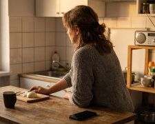 Sąsiadka powiedziała mi, że widziała mojego męża z inną. Gdy zapytałam go wieczorem, zbladł - ale prawda okazała się czymś, czego nigdy bym się nie spodziewała