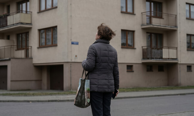 Poręczyłam córce kredyt na samochód. Córka straciła pracę, przestała płacić raty. Bank dzwoni teraz do mnie trzy razy dziennie. Córka nie odbiera telefonu - ani bankowi, ani mnie