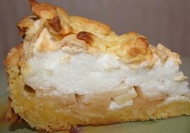 Ciasto jabłkowe z delikatną bezą. Najlepsze ciasto jabłkowe na świecie