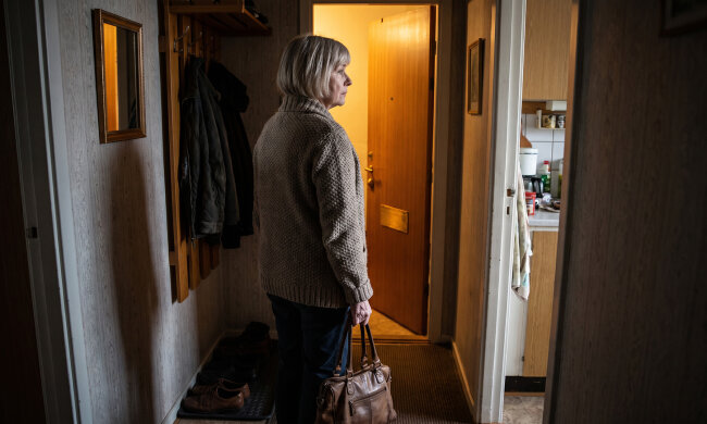 Dwa lata temu poznałam dobrego człowieka, chciał, żebyśmy zamieszkali razem nad morzem. Zostałam, bo córka mówiła, że „bez babci sobie nie poradzą" z maluchami