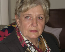 "Miała być to pomoc na chwilę. Minęły trzy lata, a ja nadal odbieram wnuki ze szkoły, gotuję i odrabiam z nimi lekcje"