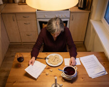 Mąż przez 25 lat dawał mi na święta kwiaty i czekoladki. W tym roku dostałam kopertę. W środku były papiery i karteczka