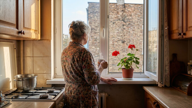 Wnuczka mieszkała u mnie przez rok, bo studiowała w naszym mieście. Kiedy skończyła rok, powiedziała babci z drugiej strony, że u niej było "jak w domu". U mnie - że "trochę ciasno".