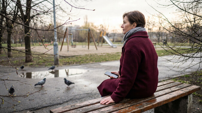 Po trzydziestu latach małżeństwa mąż zaczął chodzić na siłownię, schudł piętnaście kilo i kupił sobie nowe ubrania. Ucieszyłam się - myślałam, że dba o zdrowie. Potem przypadkiem zobaczyłam, że zmienił hasło do telefonu