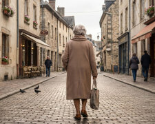 Zięć powiedział, że moje dwupokojowe mieszkanie w centrum to "zmarnowany potencjał". Że mogliby je wynajmować turystom, a ja zamieszkam z nimi. Mam 71 lat i mieszkam tu od 1979 roku.