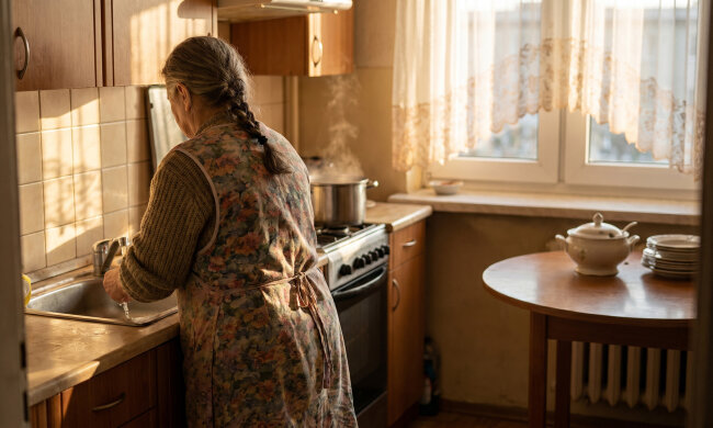 Przez trzy lata codziennie gotowałam obiad dla wnuka, bo córka pracuje do szesnastej. W zeszłym tygodniu wnuk powiedział przy wszystkich: "Babciu, mama mówi, że gotujesz niezdrowo i że mamy to zmienić"