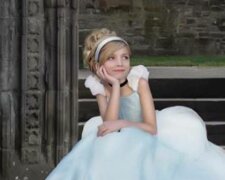 Mama-fotografka zrobiła z córki prawdziwą księżniczkę