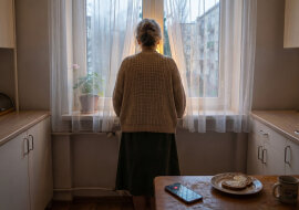 Przez dwa lata opłacałam wnuczce korepetycje z matematyki - co tydzień sto dwadzieścia złotych. Wnuczka zdała maturę i napisała podziękowanie na Facebooku - mamie za wsparcie, tacie za motywację, koleżance za notatki