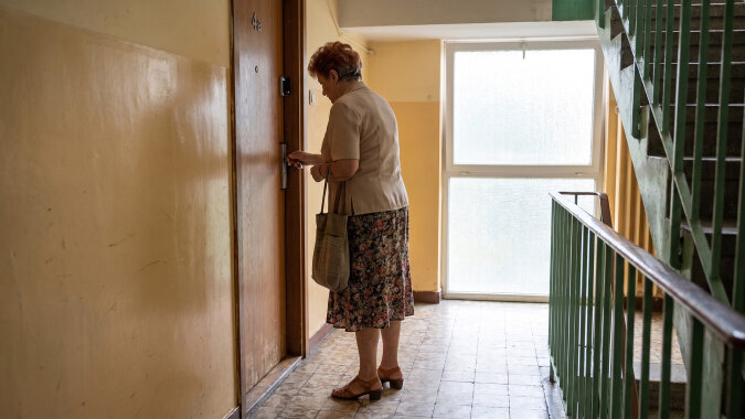 Pilnowałam wnuków pięć lat, synowa zmieniła zamki dwa dni po tym, jak powiedziałam przy stole, że chłopcy za dużo siedzą przy tablecie