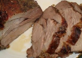 Pieczona wieprzowina w musztardzie: taka soczysta i aromatyczna. Rozpływa się w ustach