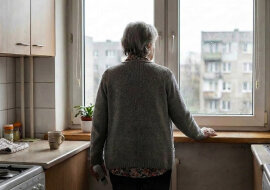 Córka powiedziała, że nie ma pieniędzy na moje leki - bo "ciężkie czasy". Tego samego dnia wnuczka przyszła w nowych adidasach za 700 złotych