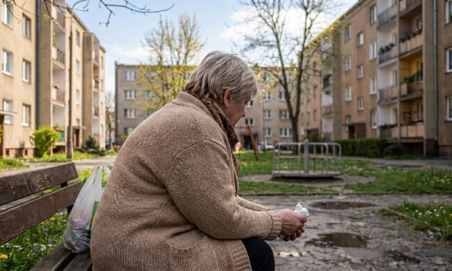 Córka z rodziną przyjechała na święta i została. W styczniu zaczęła przenosić rzeczy z mojej sypialni do mniejszego pokoju. Powiedziała: "Mamo, tobie wystarczy mniej miejsca, a Kacper potrzebuje pokoju do nauki"