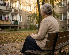 Odkładałam na emeryturze po 200 złotych miesięcznie. Córka zobaczyła, ile mam na koncie, i powiedziała: "Mamo, po co ci tyle? Lepiej daj na kurs angielskiego dla Zosi"
