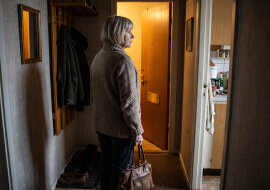 Dwa lata temu poznałam dobrego człowieka, chciał, żebyśmy zamieszkali razem nad morzem. Zostałam, bo córka mówiła, że „bez babci sobie nie poradzą" z maluchami