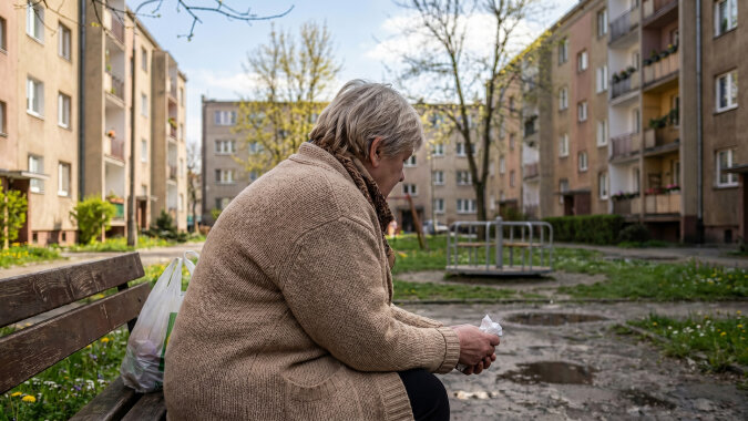 Córka z rodziną przyjechała na święta i została. W styczniu zaczęła przenosić rzeczy z mojej sypialni do mniejszego pokoju. Powiedziała: "Mamo, tobie wystarczy mniej miejsca, a Kacper potrzebuje pokoju do nauki"