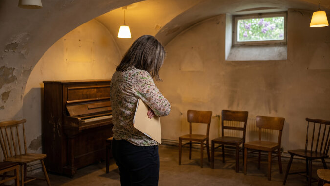 Całe życie wstydziłam się swojego głosu - mąż mówił, że śpiewam jak zepsuta rura. W ubiegłym roku córka zaciągnęła mnie na chór parafialny - poszłam, żeby dała mi spokój