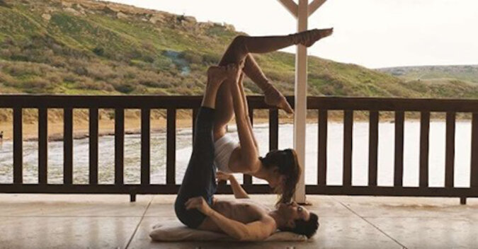 Najbardziej romantyczna joga. Wideo