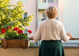 Wnuczka ma sześć lat. W niedzielę przy obiedzie zapytała, czy mój pokój z balkonem będzie jej, «jak babcia pójdzie do nieba», bo mama obiecała. Spojrzałam na córkę. Powiedziała, że dziecku «nie będzie kłamać»