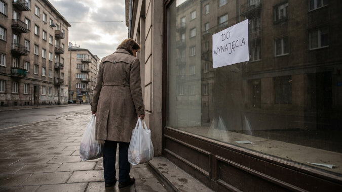 Dałam córce oszczędności całego życia, 60 tysięcy, na otwarcie kawiarni, bo błagała, że to jej marzenie. Pół roku później przechodziłam obok - w witrynie wisiała kartka „lokal do wynajęcia", a ona nie odbierała telefonu