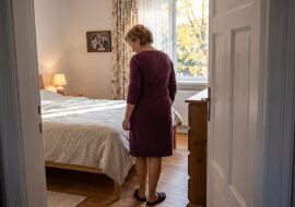Po pogrzebie męża dzieci namawiały mnie, żebym sprzedała dom w Sandomierzu i "poszła do kawalerki, po co ci tyle metrów". Na górze urządziłam trzy pokoje gościnne - od czerwca do września komplet