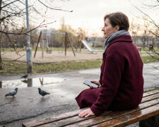 Po trzydziestu latach małżeństwa mąż zaczął chodzić na siłownię, schudł piętnaście kilo i kupił sobie nowe ubrania. Ucieszyłam się - myślałam, że dba o zdrowie. Potem przypadkiem zobaczyłam, że zmienił hasło do telefonu