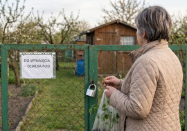 Syn z synową namówili mnie, żebym przepisała na nich działkę, bo „i tak jest twoja, mamo, po prostu łatwiej będzie z papierami". Przepisałam w zeszłym roku. W sobotę pojechałam tam bez zapowiedzi.