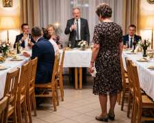 Zięć przez dwadzieścia pięć lat mówił do mnie „pani Halino". Na srebrnym weselu córki wstał z kieliszkiem i powiedział, że wszystkiego, co umie — od pierogów po cierpliwość - nauczyła go nie jego mama, tylko mama Halina