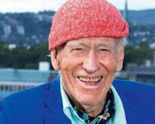 Ten dziadek w czapce to prawdziwy norweski miliarder z listy Forbesa